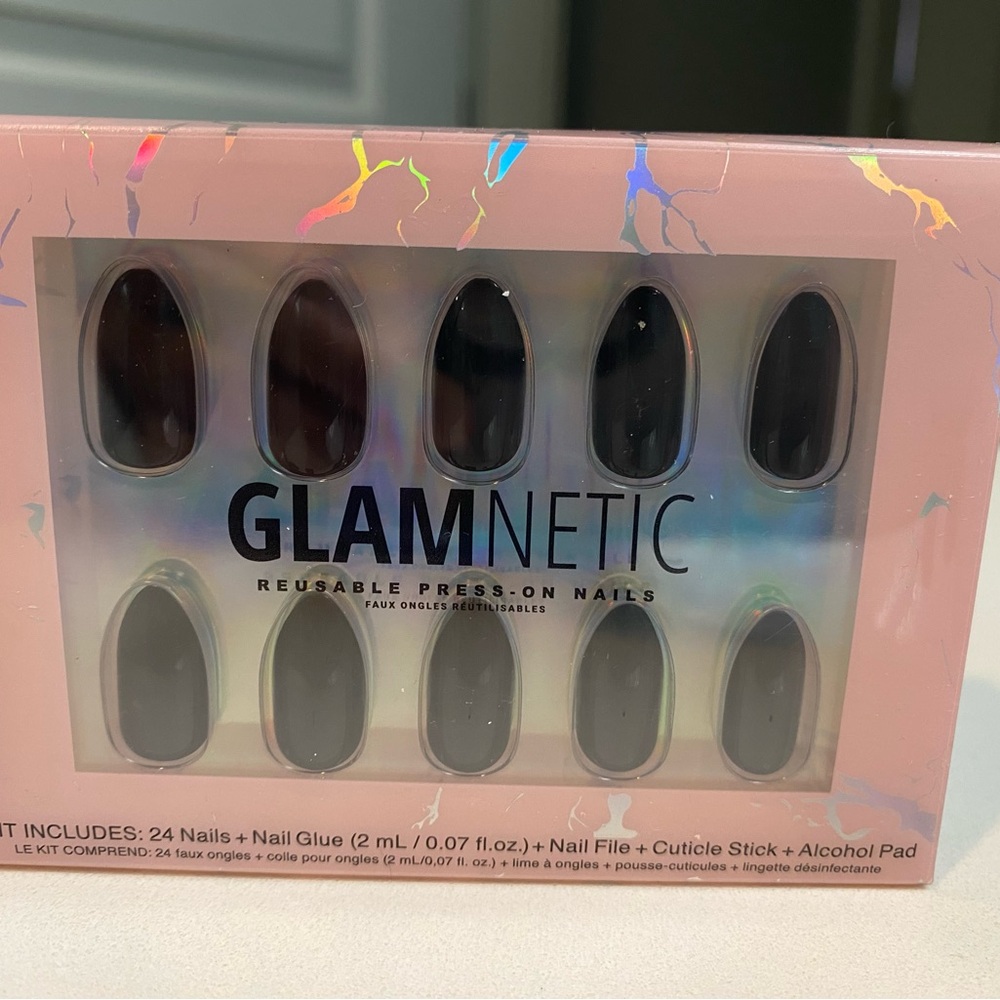 Glamnetic Black Press-On Nails